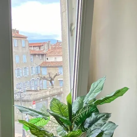 Apartment Number 1 Place Pyrene, 2 Bedroom Duplex, Luxury