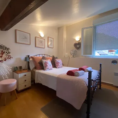 Number 1 Place Pyrene, 2 Bedroom Duplex, Luxury