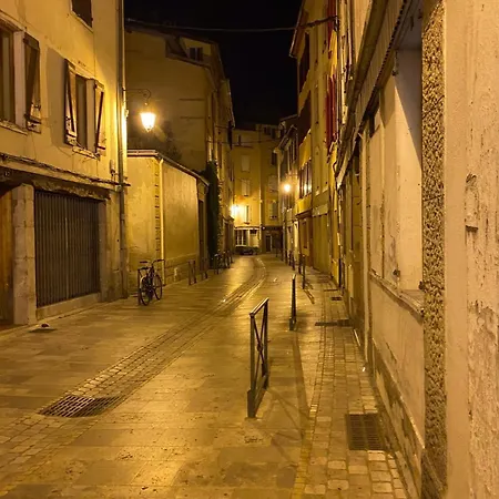 Number 1 Place Pyrene, 2 Bedroom Duplex, Luxury