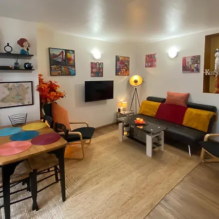 Number 1 Place Pyrene, 2 Bedroom Duplex, Luxury Appartement