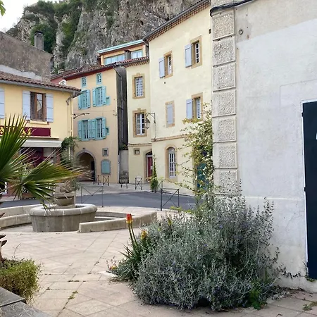 Number 1 Place Pyrene, 2 Bedroom Duplex, Luxury Appartamento