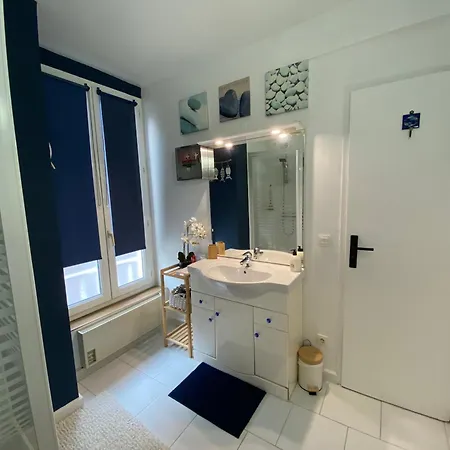 Appartement Number 1 Place Pyrene, 2 Bedroom Duplex, Luxury Foix