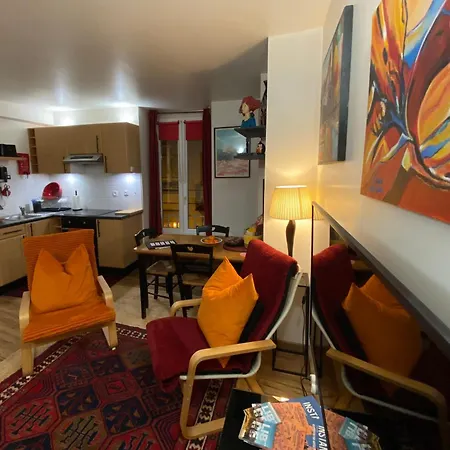 Number 1 Place Pyrene, 2 Bedroom Duplex, Luxury