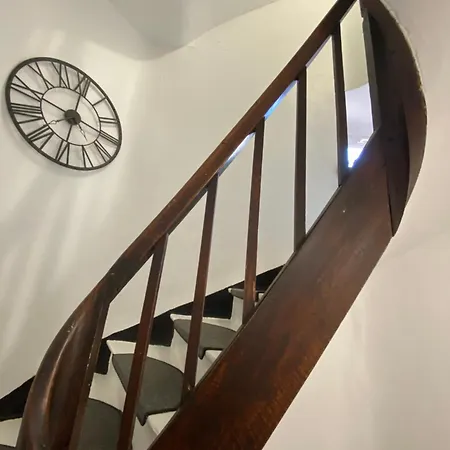 Appartement Number 1 Place Pyrene, 2 Bedroom Duplex, Luxury Foix