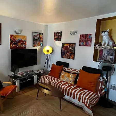 Number 1 Place Pyrene, 2 Bedroom Duplex, Luxury Foix