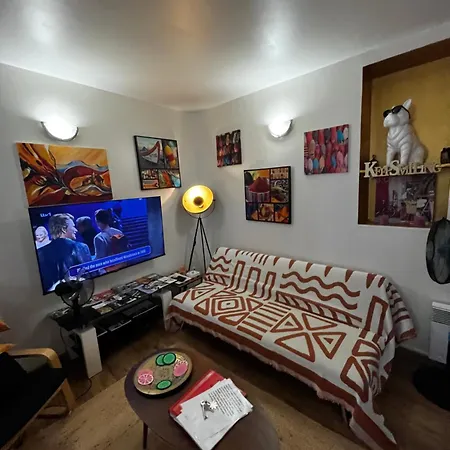 Number 1 Place Pyrene, 2 Bedroom Duplex, Luxury * Foix