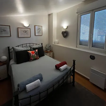 Appartement Number 1 Place Pyrene, 2 Bedroom Duplex, Luxury